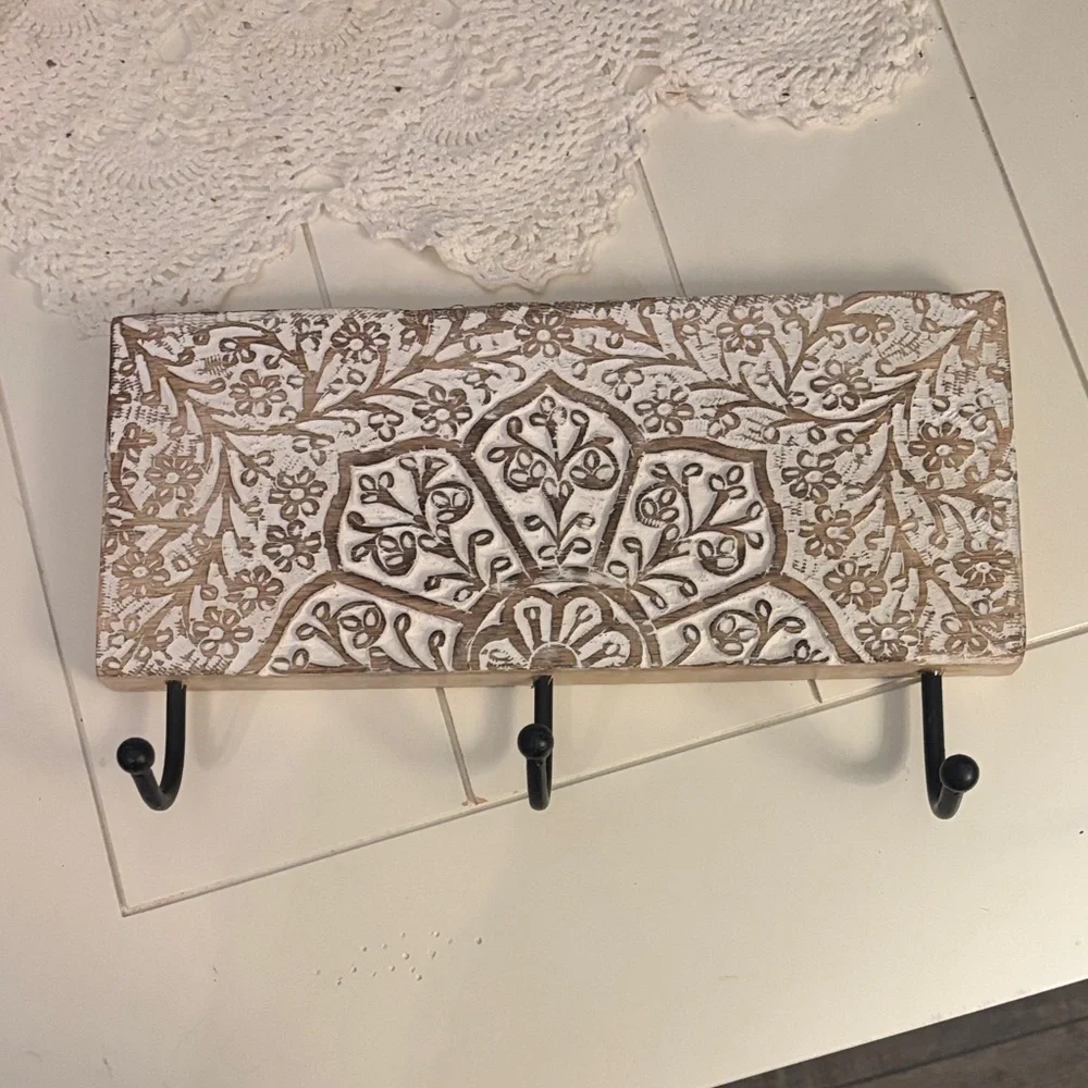 Source Unknown White and Natural Floral Carved Hook Rack